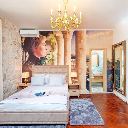 招待所 Seven Stars