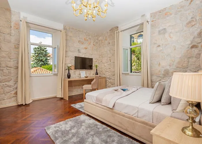 招待所 Seven Stars