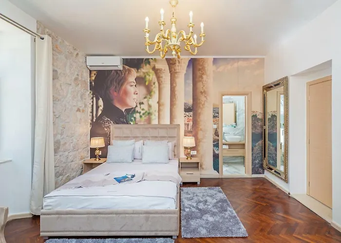 Seven Stars 招待所