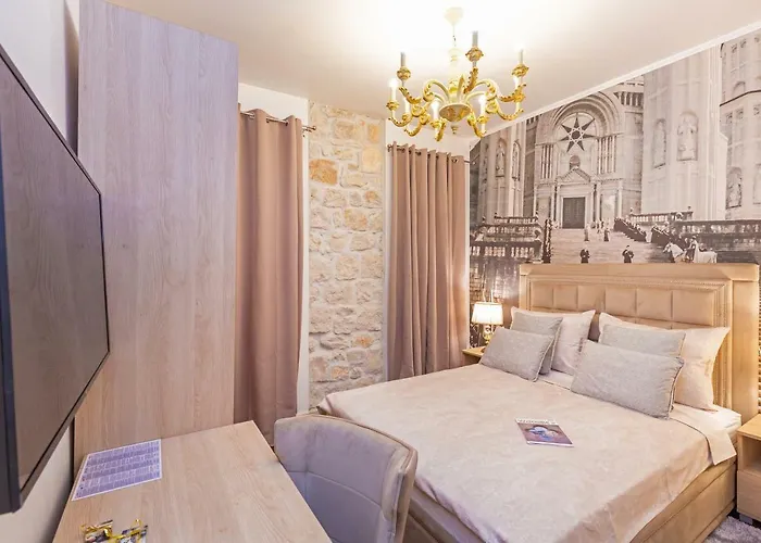 Seven Stars Affittacamere 4*