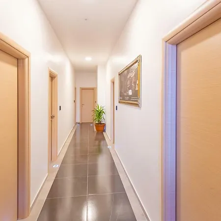 Seven Stars דוברובניק